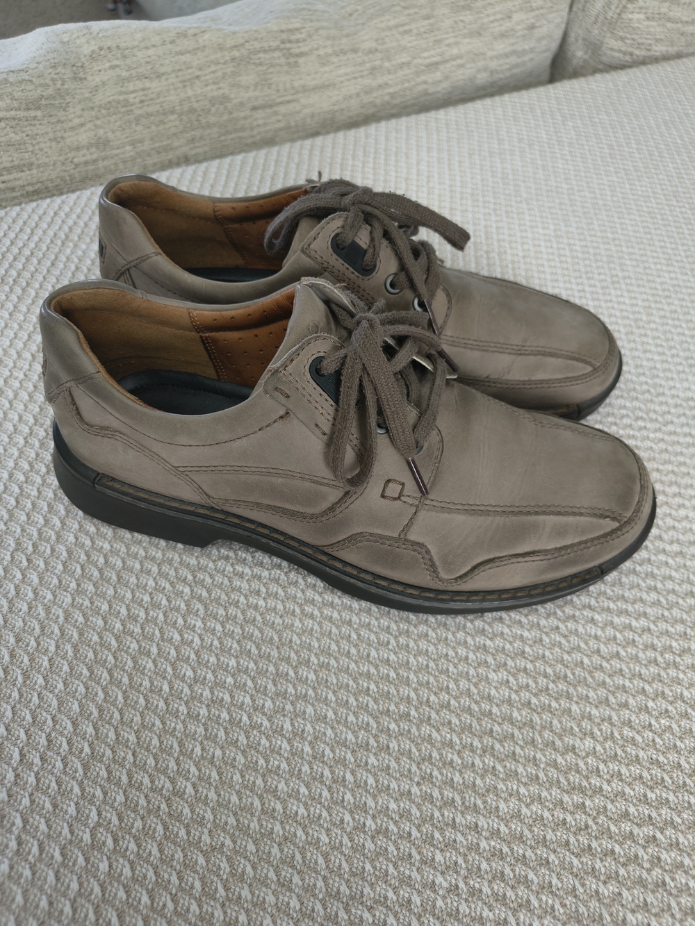 ECCO Fusion II Tie Oxfords Mens Taupe Nubuck Leather Shoes Size US 8-8.5 Comfort